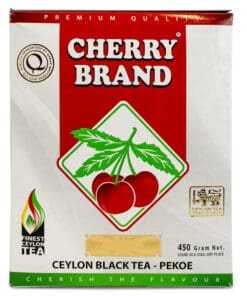Verpakking van Cherry Brand Ceylon Zwarte Thee, perfecte breakfast tea met kersenillustratie, 450g.